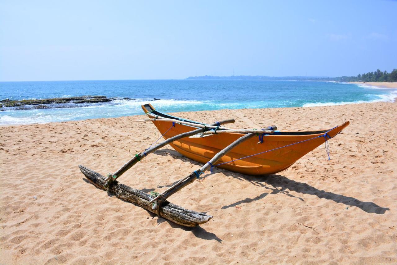 Randu Homestay And Restaurant Tangalle Esterno foto