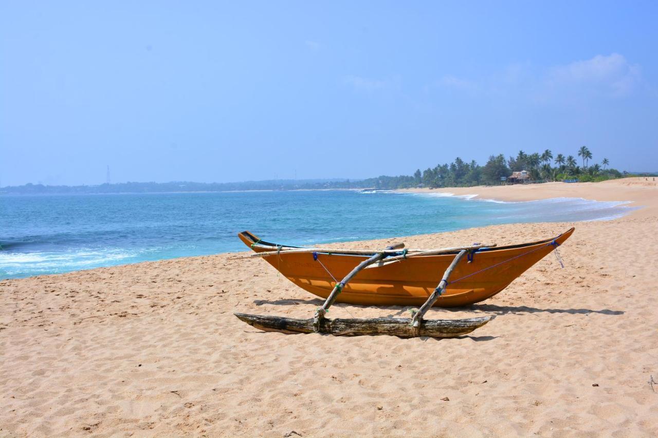 Randu Homestay And Restaurant Tangalle Esterno foto